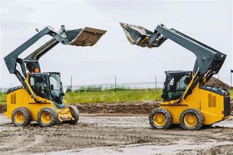 How to Level Uneven Ground with a Skid Steer : A Step